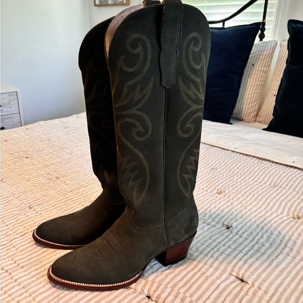 City Boots ‘Marathon’ in Green Suede - Size 9